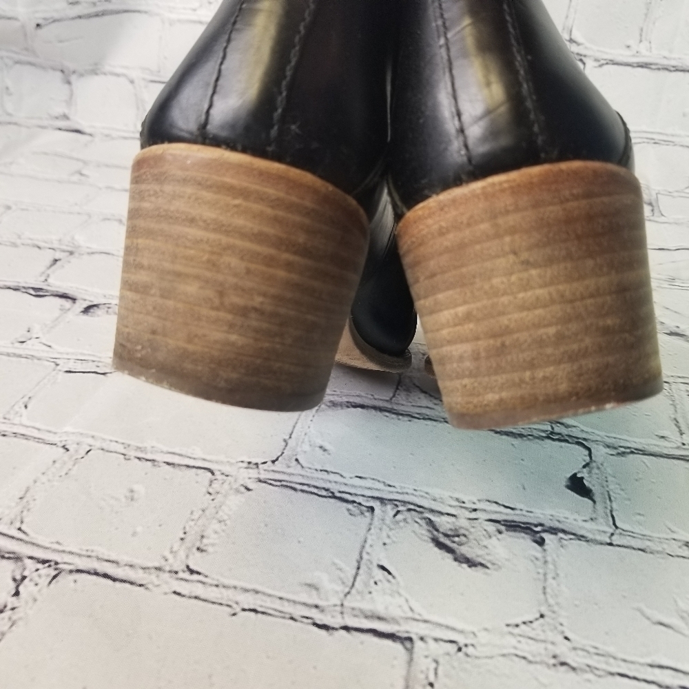 Madewell black leather chelsea boots - Picture 4 of 11